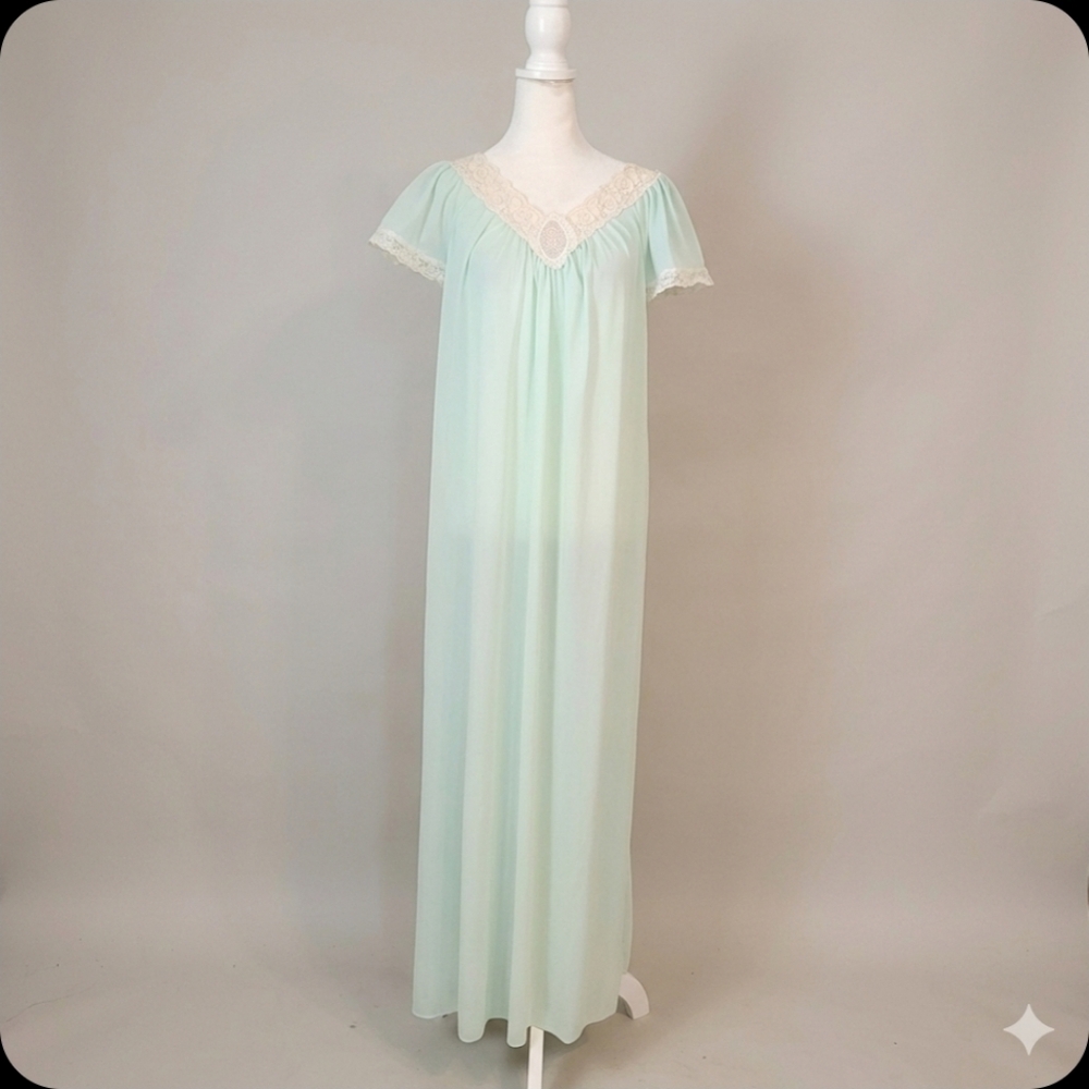 Vintage Shadowline Mint Green Nightgown Small Flutter Sleeves Lace Pinup